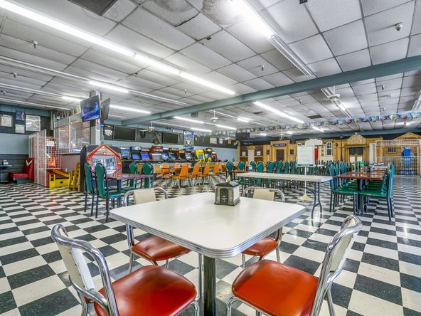 Highly Established Turn Key Pizza Planet-Video World in Selma, CA: 1900 Floral Ave, Selma, CA 93662